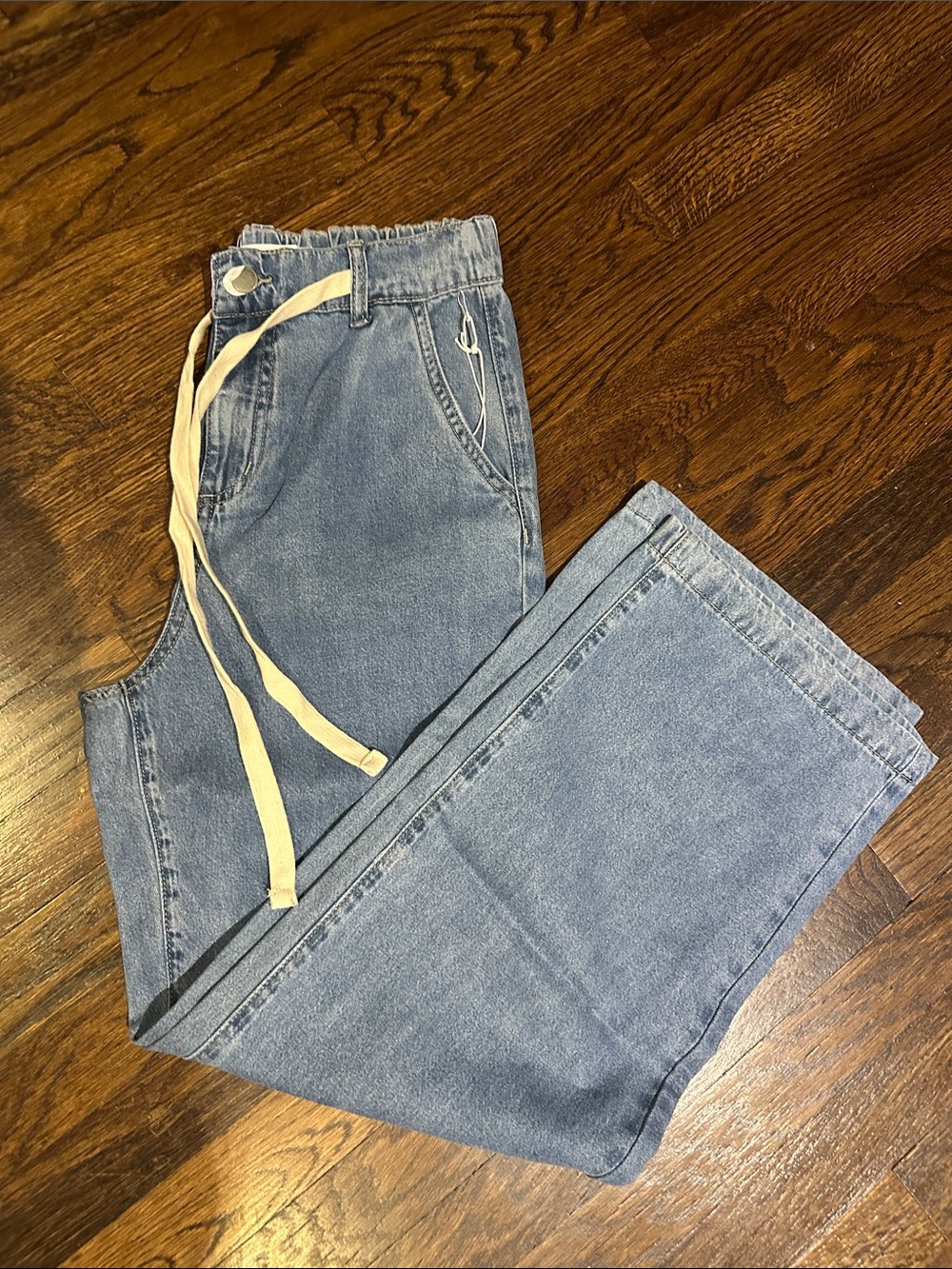 Wide Leg Women’s Jeans with Drawstring Waist - Light Blue